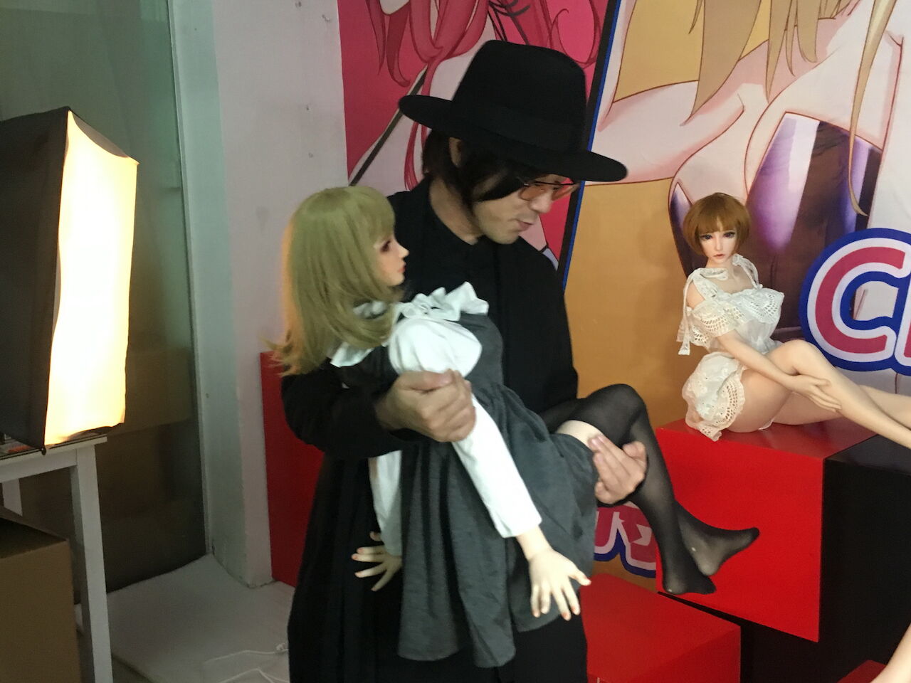 Yamashita Tomoko visits Elsa Babe! page 6 full